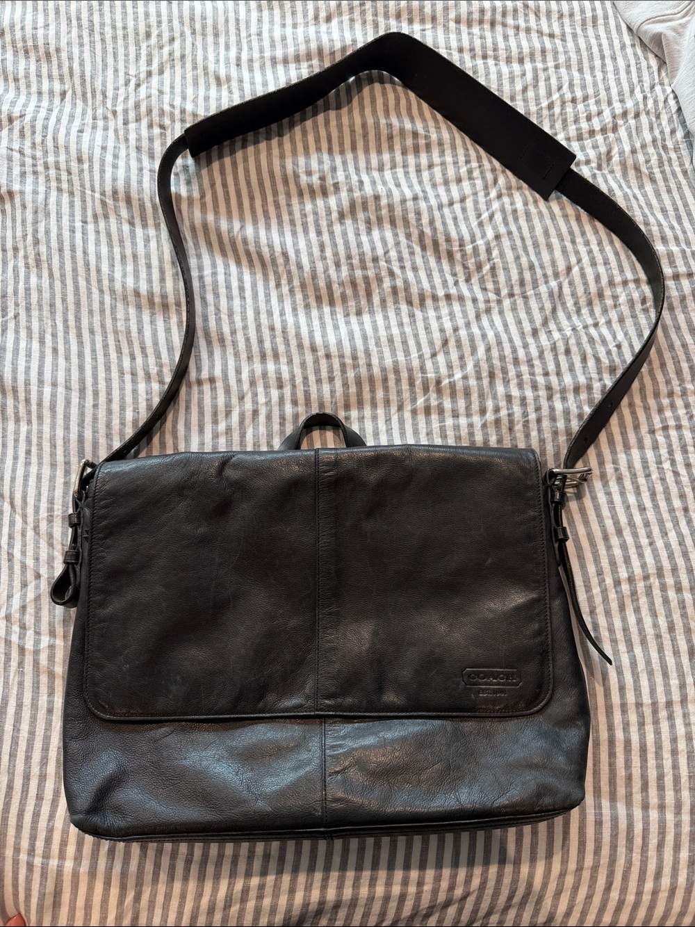 Coach Black Leather Men's Messenger Bag with Adjustable Strap